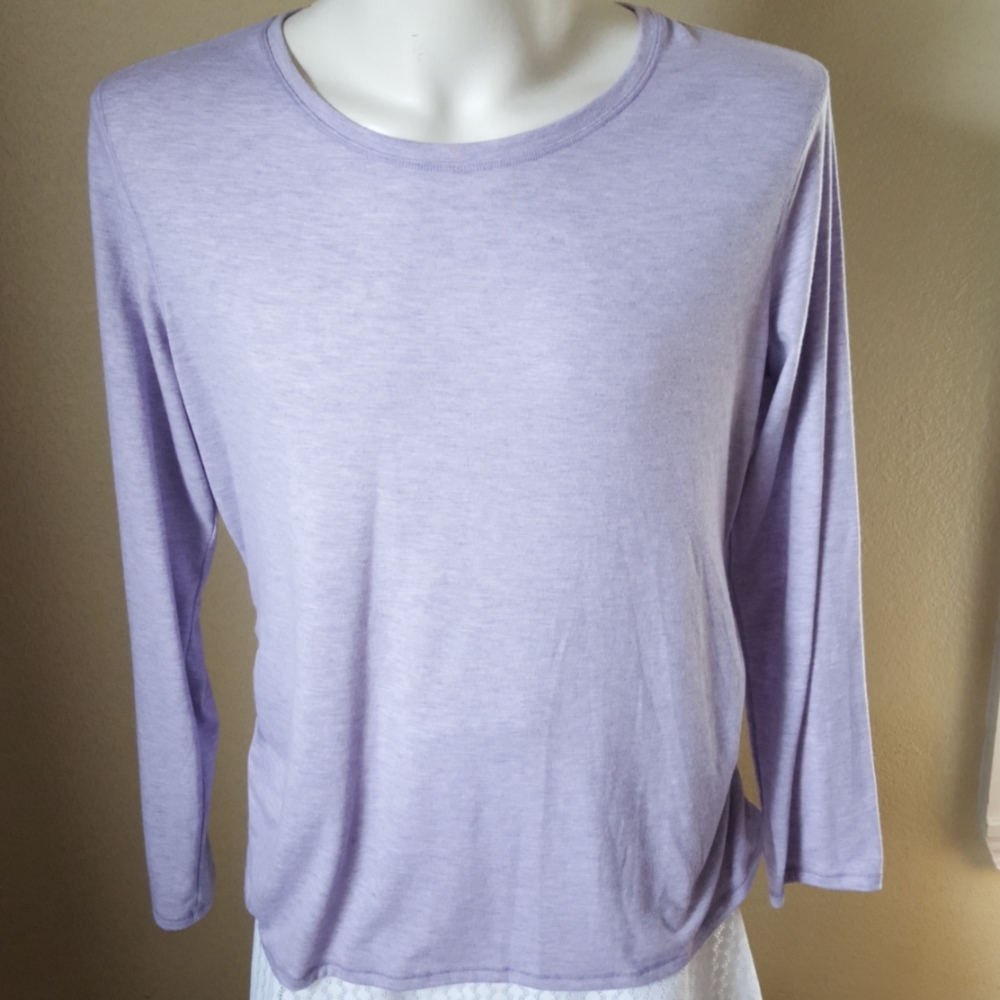 EUC Athletic lilac keyhole side scrunch top sz XL